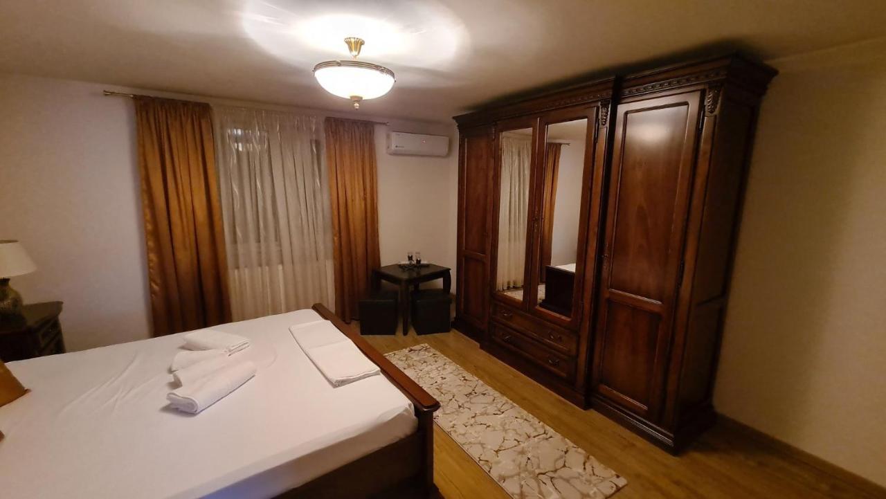 מלון Moldova Noua Casa Luca מראה חיצוני תמונה