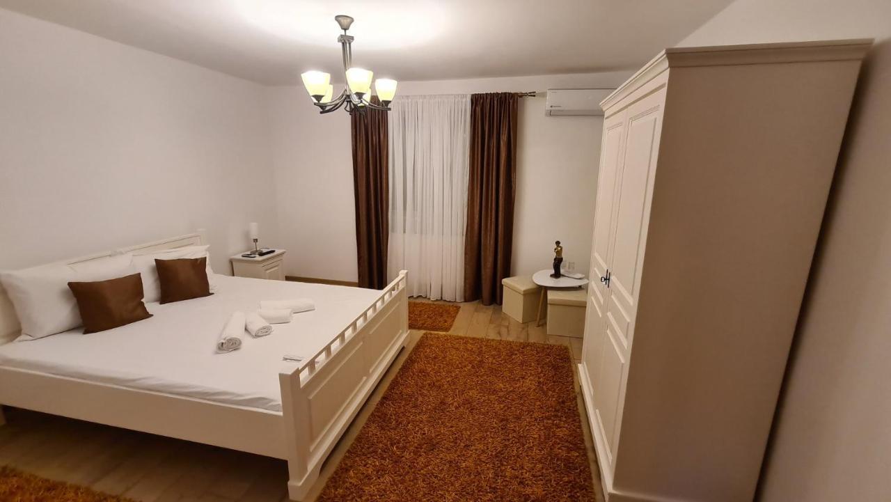 מלון Moldova Noua Casa Luca מראה חיצוני תמונה