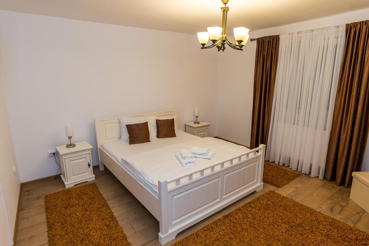 מלון Moldova Noua Casa Luca מראה חיצוני תמונה