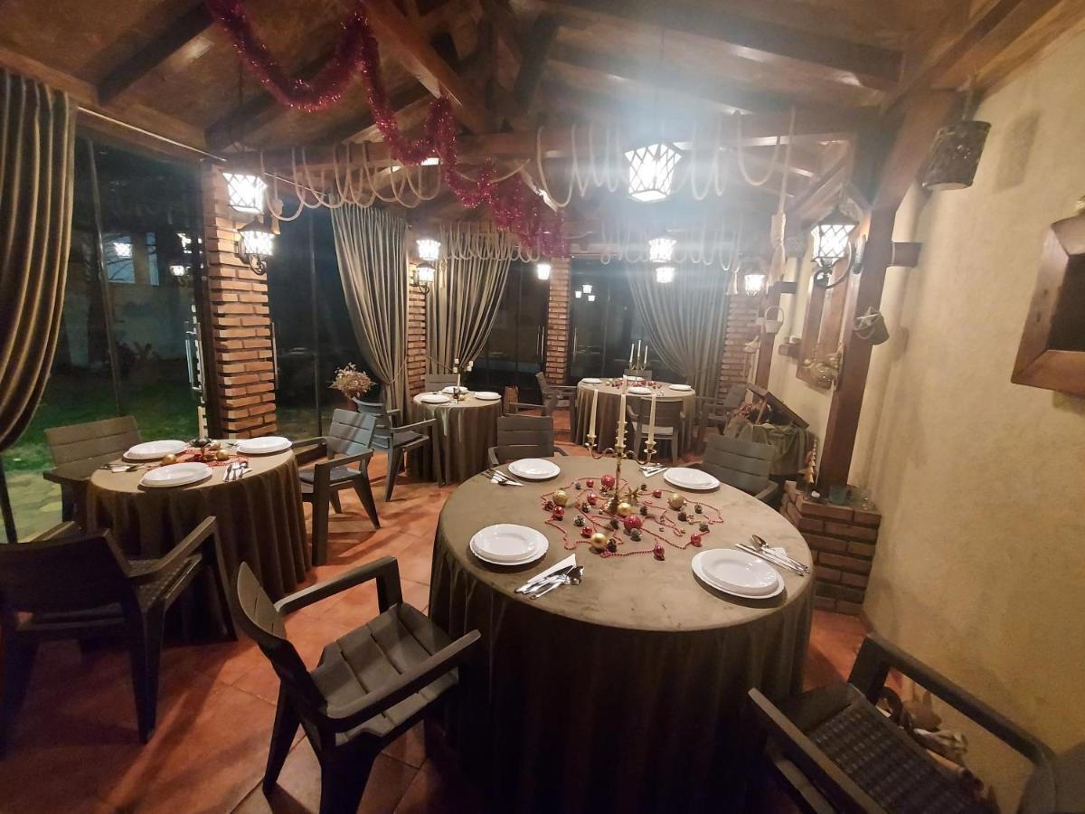 מלון Moldova Noua Casa Luca מראה חיצוני תמונה