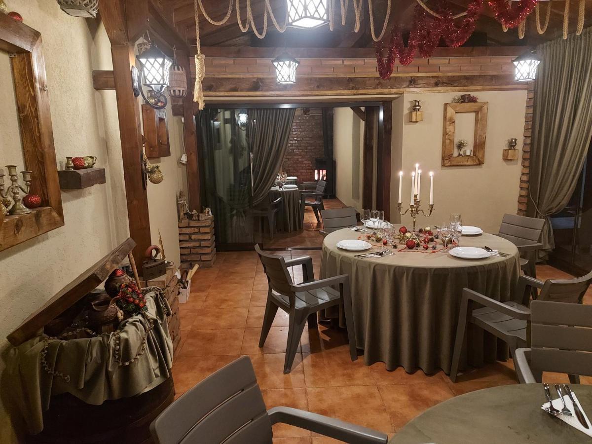 מלון Moldova Noua Casa Luca מראה חיצוני תמונה